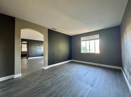 9818 Black Swan Dr, Elk Grove, CA 95624 Photo