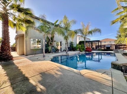 9818 Black Swan Dr, Elk Grove, CA 95624 Photo