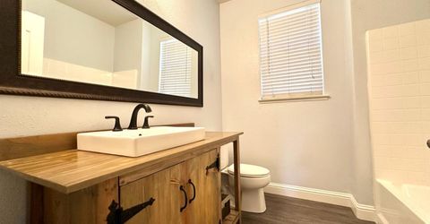 9818 Black Swan Dr, Elk Grove, CA 95624 Photo