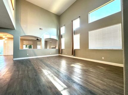 9818 Black Swan Dr, Elk Grove, CA 95624 Photo