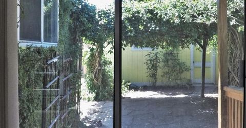 2510 Atlas Ave, Sacramento, CA 95820 Photo