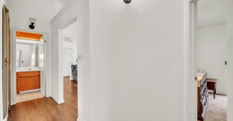 7551 Deltawind Dr, Sacramento, CA 95831 Photo