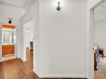 7551 Deltawind Dr, Sacramento, CA 95831 Photo