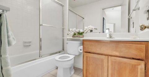 7551 Deltawind Dr, Sacramento, CA 95831 Photo