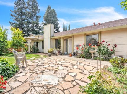 7551 Deltawind Dr, Sacramento, CA 95831 Photo