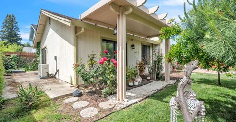 7551 Deltawind Dr, Sacramento, CA 95831 Photo