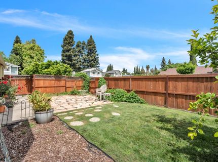 7551 Deltawind Dr, Sacramento, CA 95831 Photo