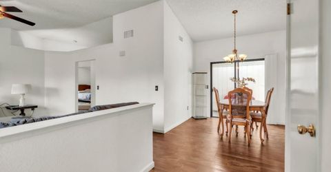 7551 Deltawind Dr, Sacramento, CA 95831 Photo