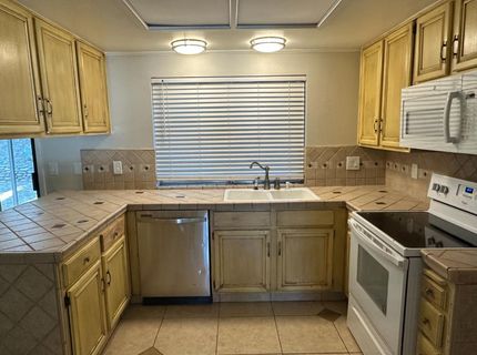 8221 E Foxfire Dr, Orangevale, CA 95662 Photo