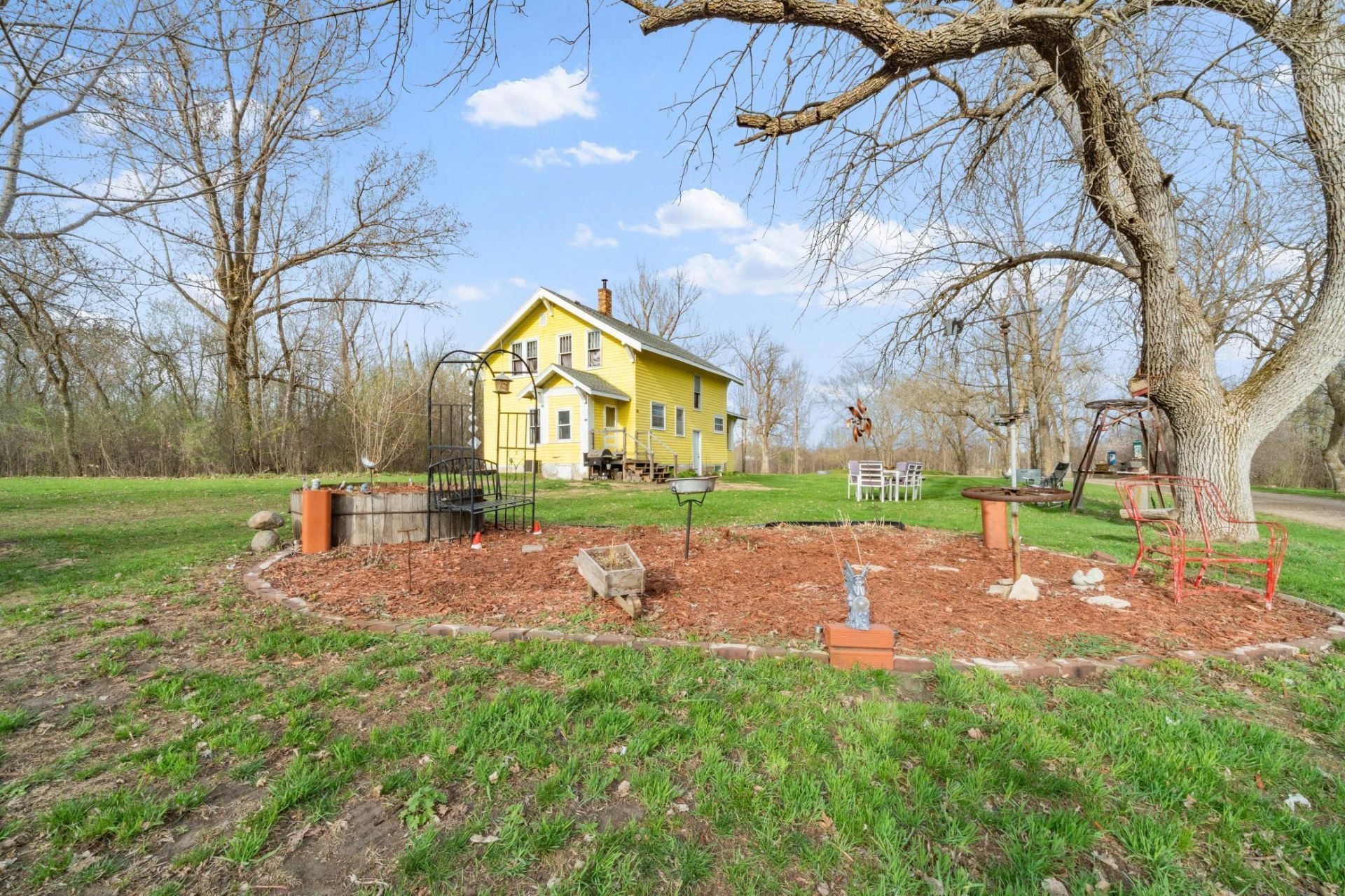 33527 State Highway 55 , Farwell, MN 56327