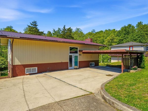 129 Westwood Lane, Huntington, WV 25704