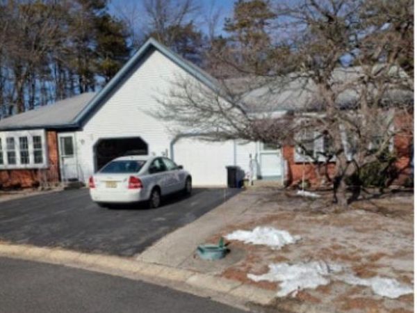 4B EASTON COURT , MANCHESTER TOWNSHIP, NJ 08759