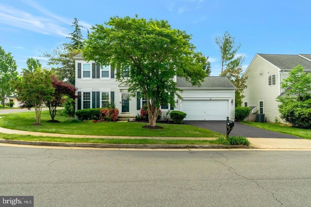 21724 Regents Park Circle, Sterling, VA 20166 Main Photo