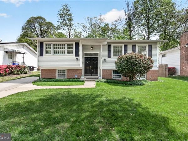 11905 HUNTERS LANE , ROCKVILLE, MD 20852