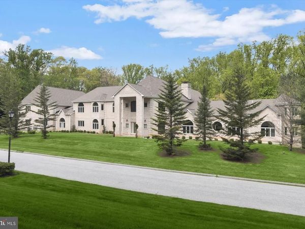 6 EVAN WAY , PIKESVILLE, MD 21208