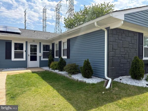 52 HASTING LANE , WILLINGBORO, NJ 08046