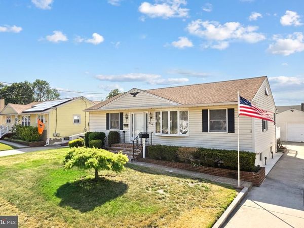 744 W 3RD AVENUE, RUNNEMEDE, NJ 08078