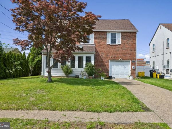 6313 WYNDAM ROAD , PENNSAUKEN, NJ 08109