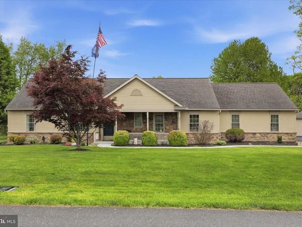 28 FARMINGTON WAY, NEW PROVIDENCE, PA 17560