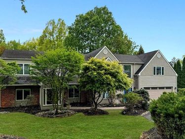 1 PEAR TREE LANE, LAFAYETTE HILL, PA 19444