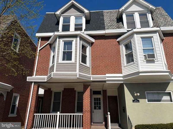 29 E FORNANCE STREET , NORRISTOWN, PA 19401