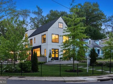3935 6TH STREET S, ARLINGTON, VA 22204