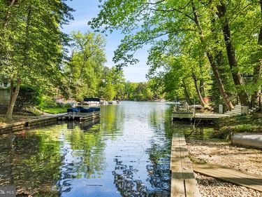 3800 LAKEVIEW TERRACE, FALLS CHURCH, VA 22041