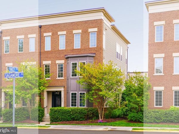 22780 SAGAMORE SQUARE, BRAMBLETON, VA 20148