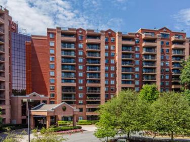 2230 GEORGE C MARSHALL DRIVE, Unit 806, FALLS CHURCH, VA 22043