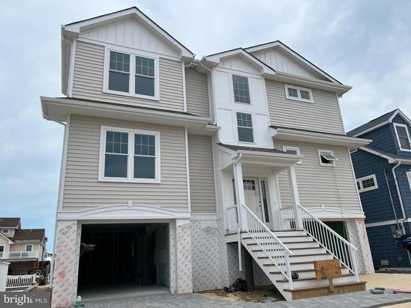 39 WEAVER DRIVE, MANAHAWKIN, NJ 08050