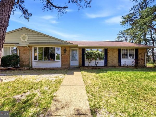 16 B CAMBRIDGE CIRCLE, Unit B, MANCHESTER TOWNSHIP, NJ 08759