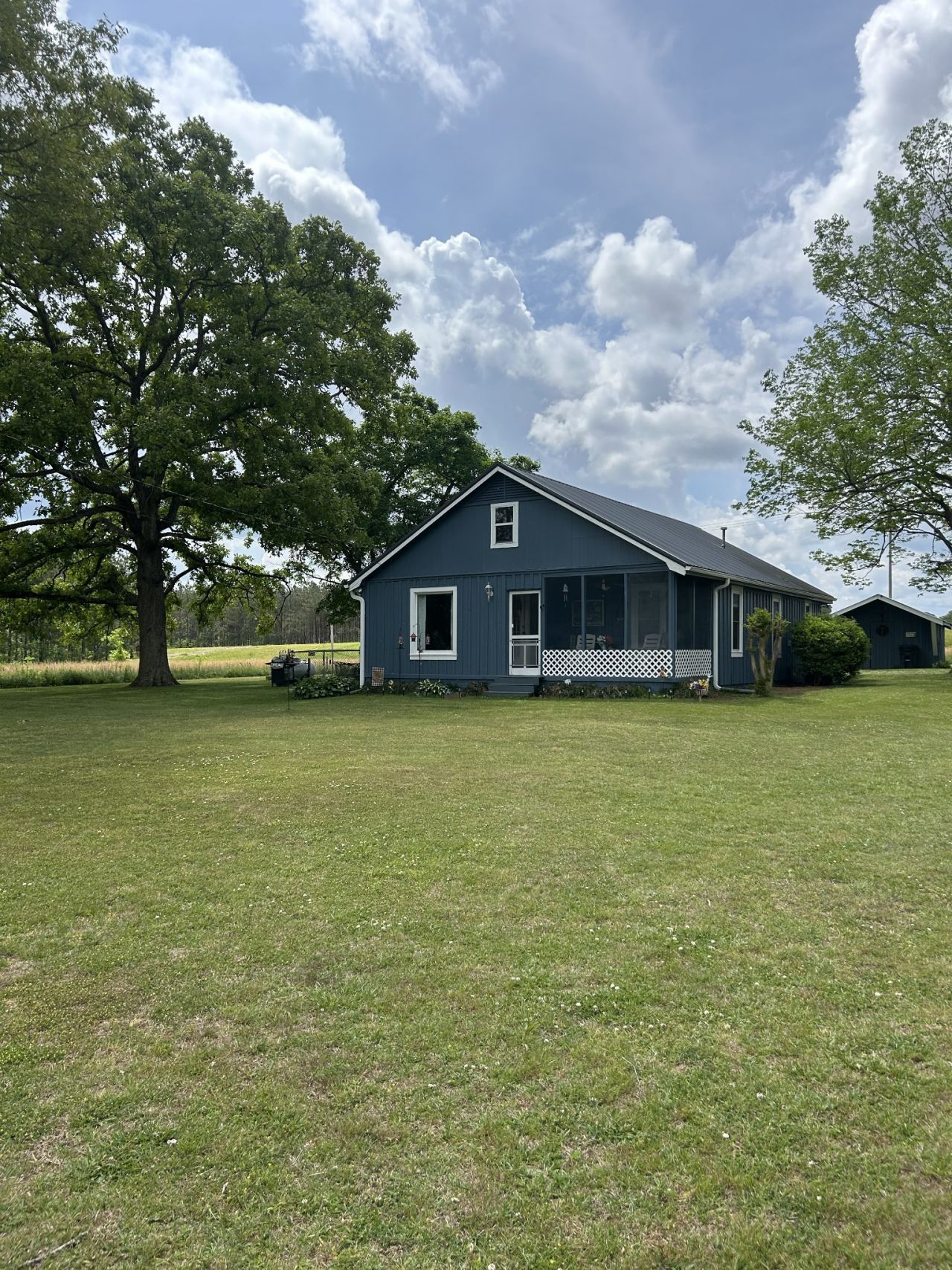 3655 Waynesboro Hwy, Lawrenceburg, TN 38464 Main Photo