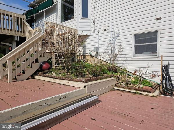 300 QUARRY ROAD, KUTZTOWN, PA 19530