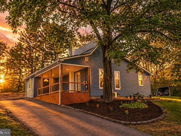 320 LONG RUN ROAD, MILL HALL, PA 17751