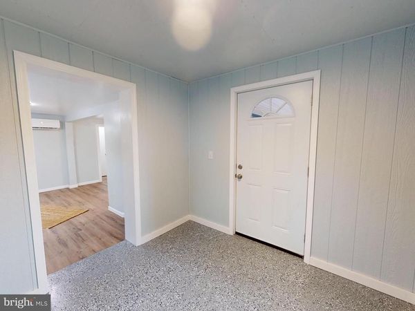 320 LONG RUN ROAD, MILL HALL, PA 17751