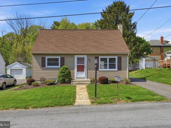 4 RED BUD DRIVE, MILLERSVILLE, PA 17551