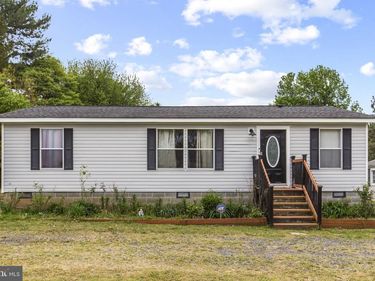 154 WORRELL LANE , COLONIAL BEACH, VA 22443