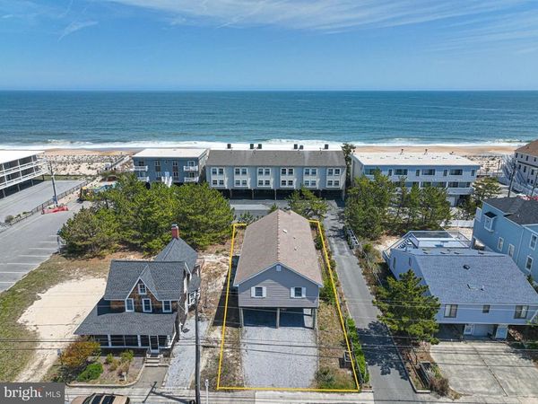 46 N ATLANTIC AVENUE, BETHANY BEACH, DE 19930
