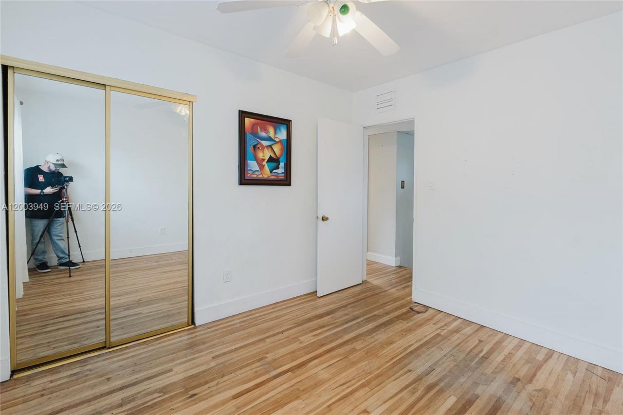 1300 NE 204th St, Unit 1300, Miami, FL 33179 Photo