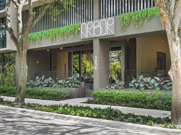 3034 Oak Ave , Unit TH-2, Miami, FL 33133