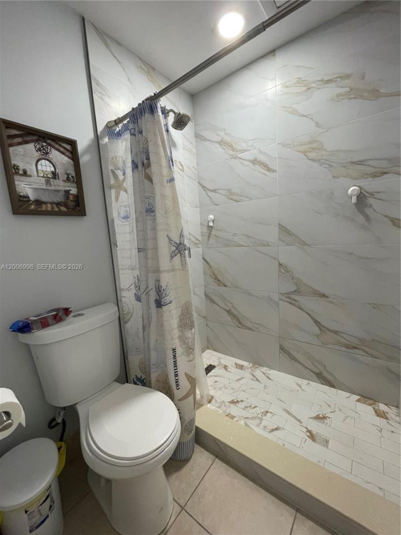 19055 NW 62nd Ave, Unit 205, Hialeah, FL 33015 Photo