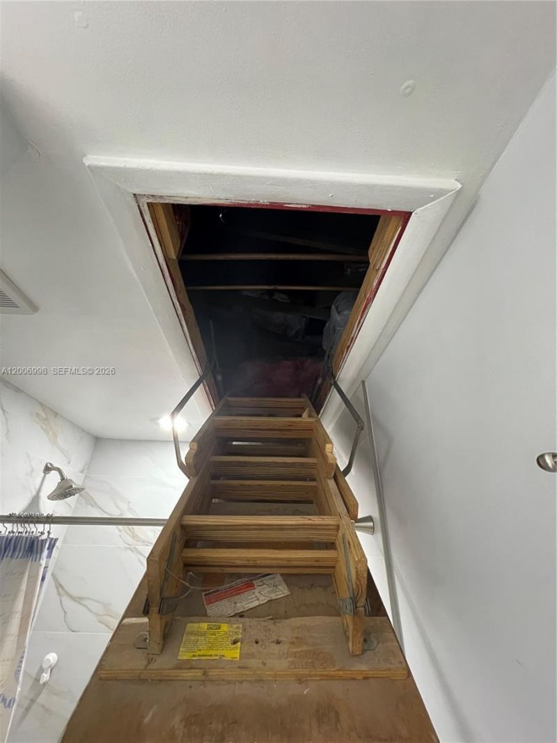 19055 NW 62nd Ave, Unit 205, Hialeah, FL 33015 Photo