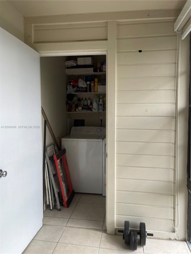 19055 NW 62nd Ave, Unit 205, Hialeah, FL 33015 Photo