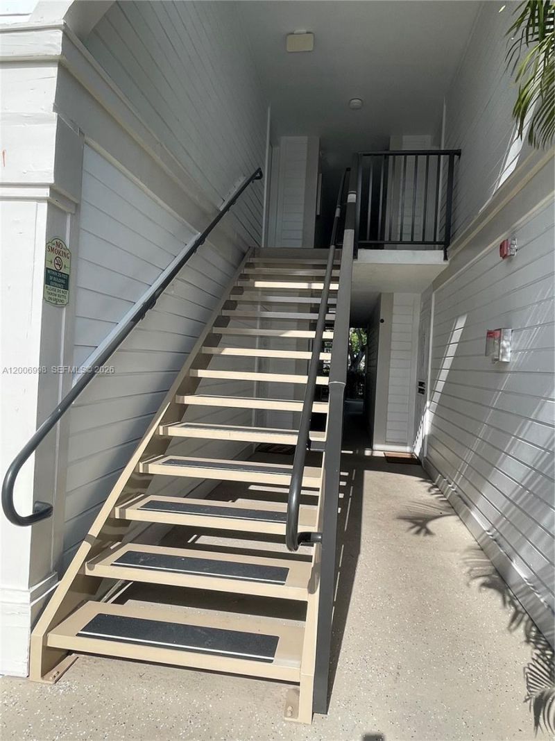 19055 NW 62nd Ave, Unit 205, Hialeah, FL 33015 Photo