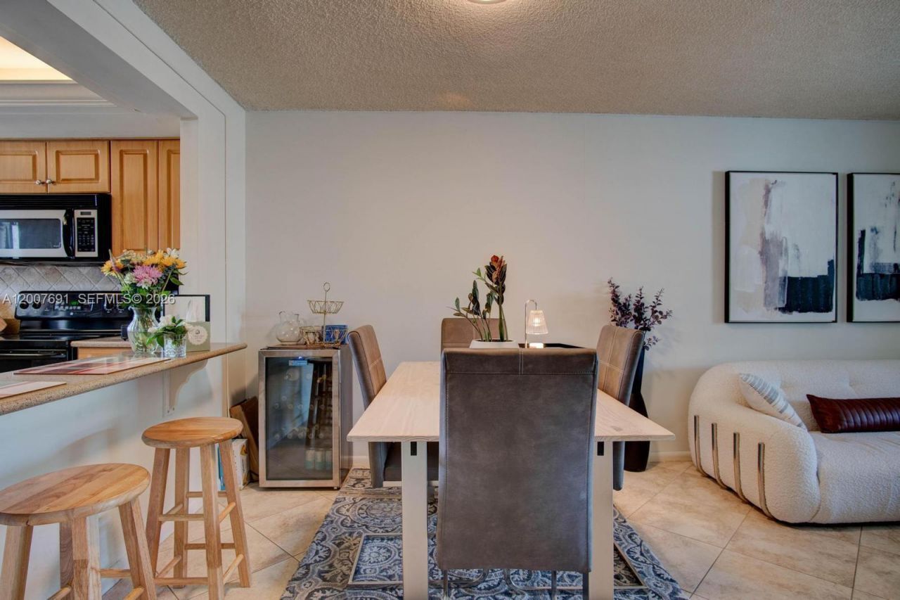1900 Alamanda , Unit 108, Naples, FL 34102 Photo