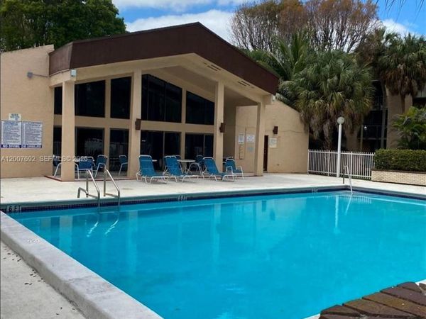 14201 N Kendall Dr , Unit 407D, Miami, FL 33186