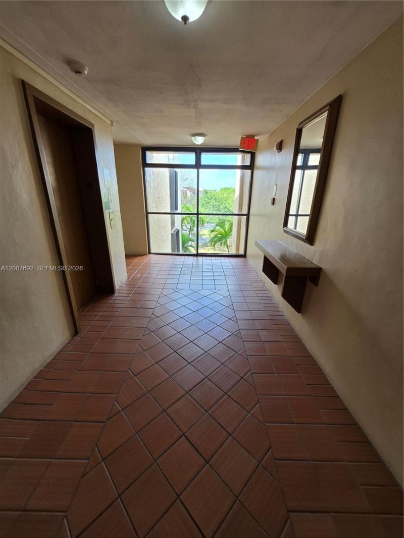 14201 N Kendall Dr, Unit 407D, Miami, FL 33186 Photo