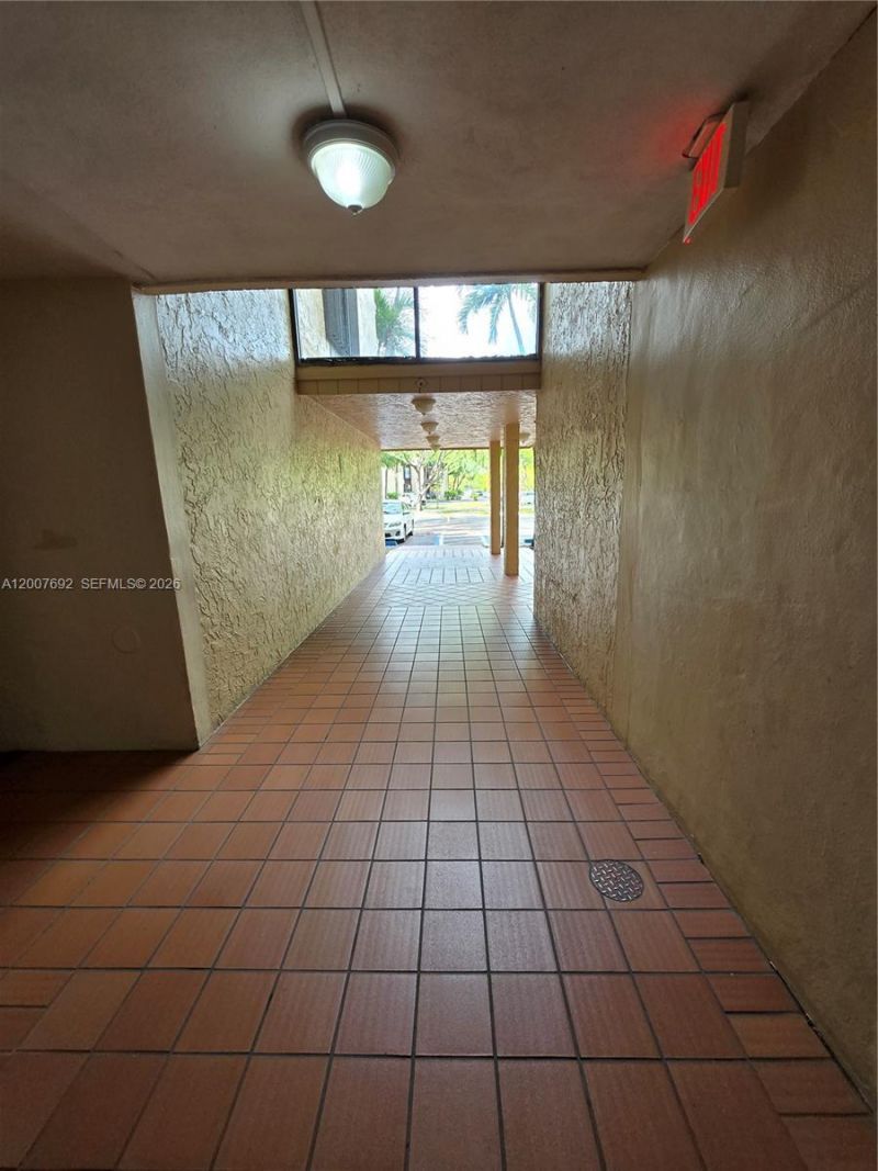14201 N Kendall Dr, Unit 407D, Miami, FL 33186 Photo