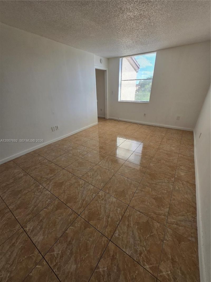 14201 N Kendall Dr, Unit 407D, Miami, FL 33186 Photo