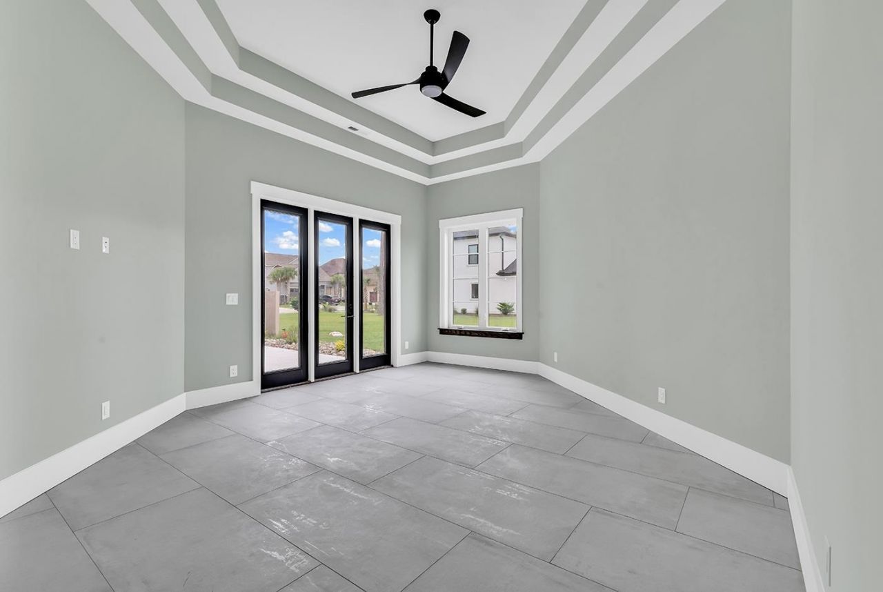 891 Waterton Ave.  Photo 31